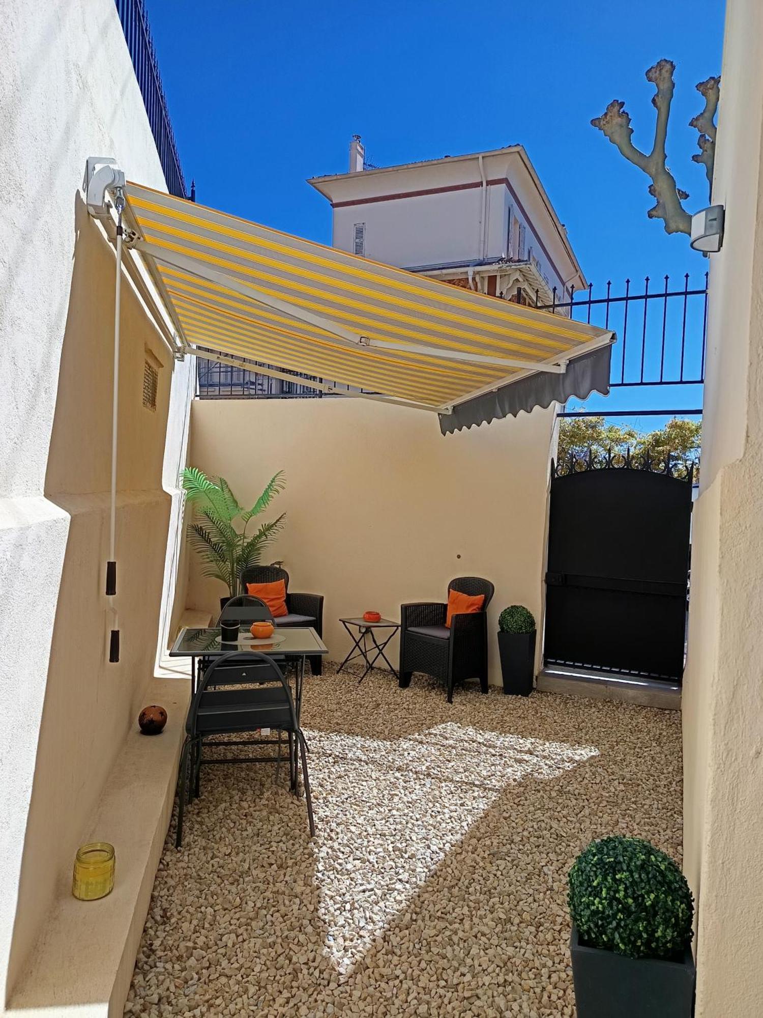 Coquet 2 Pieces Entierement Renove Et Climatise Appartement Cannes Buitenkant foto